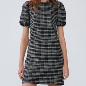 Zara Black and White Textured Puff Sleeve Dress | Size S
